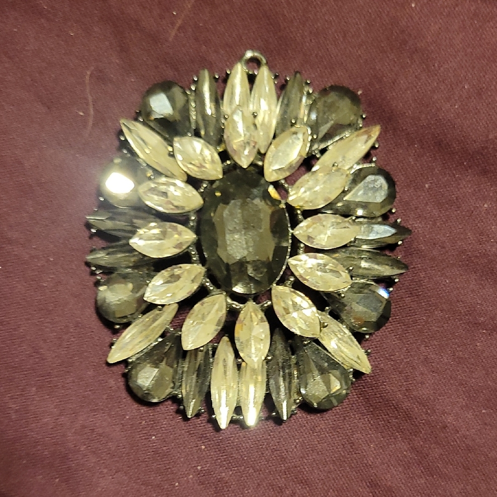Elegant Black and Silver Brooch